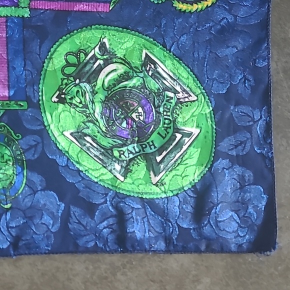 RALPH LAUREN CLASSIC CREST AND MEDALLION SCARF - Picture 3 of 5
